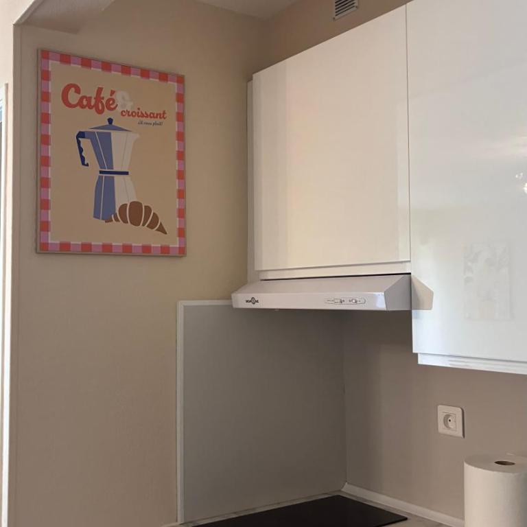 Très joli T2 de 40m2 plage à 300m clim, balcon, garage, Cosy et Tout confort - Appartamento con 1 Camera da Letto - 24