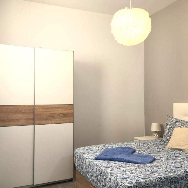 BAJ - Renovated Apartments on Bajondillo Seafront - Quiet Pedestrian Street, AC - Studio - 2