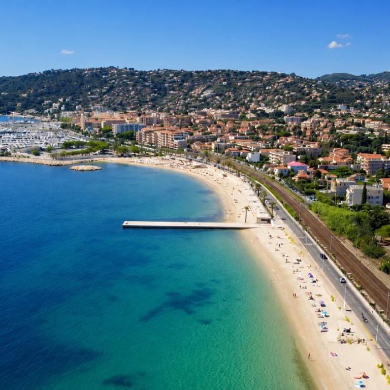 Apt Golfe Juan - 5min des plages - Parking privée - Piscine Rooftop - Appartement 1 Chambre - 24