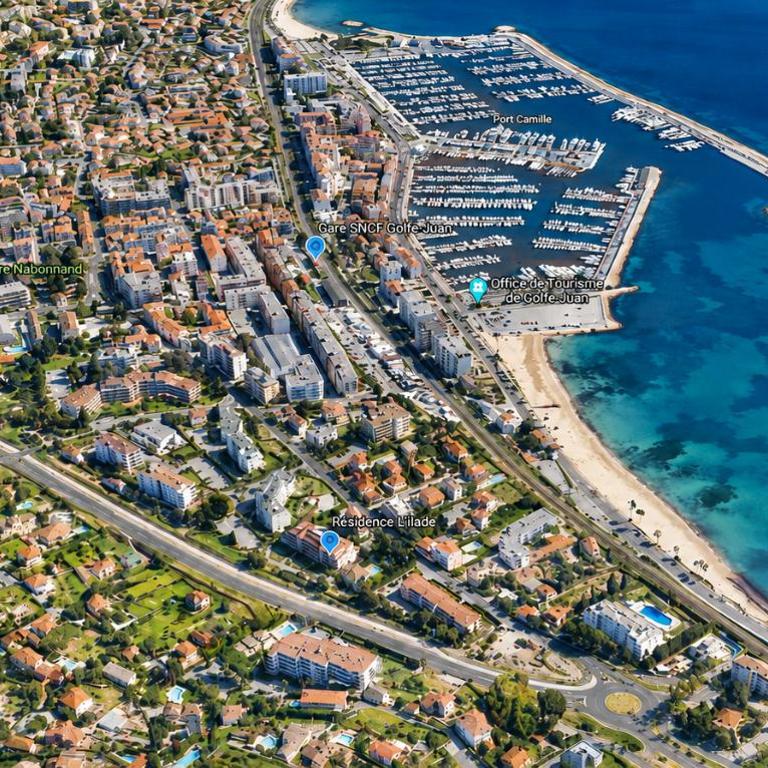 Apt Golfe Juan - 5min des plages - Parking privée - Piscine Rooftop - Appartement 1 Chambre - 26