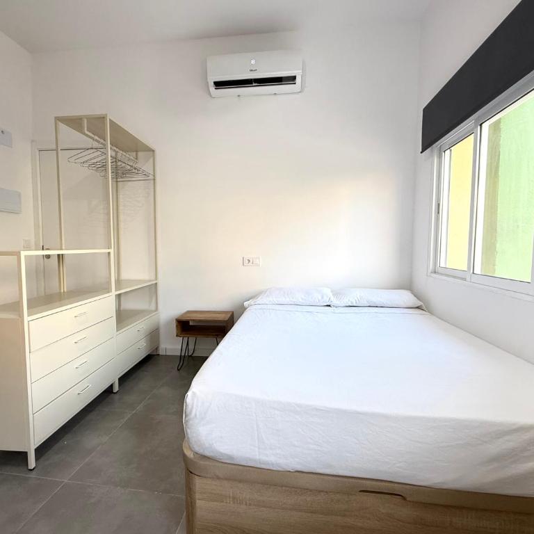 Nova Suites - Los Boliches & Beach - Standard Studio - 4