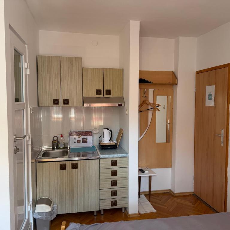Feel like home guest house - Apartman - 1