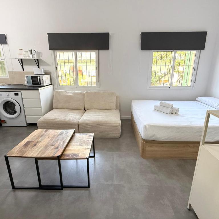 Nova Suites - Los Boliches & Beach - Standard Studio - 2