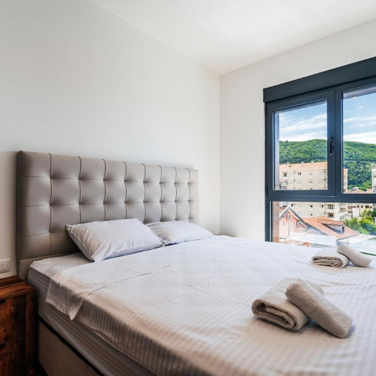 Central Apartments Budva - Apartman sa Pogledom na Grad - 12
