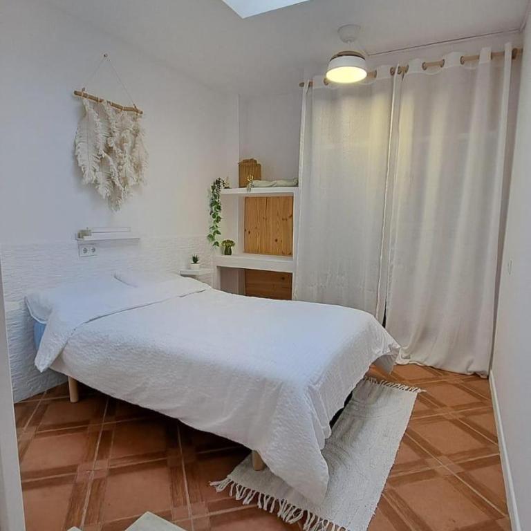 Cozy Apartment in Torrevieja, Within Walking Distance of the Seafront and Amenities - Apartment mit 2 Schlafzimmern - 23