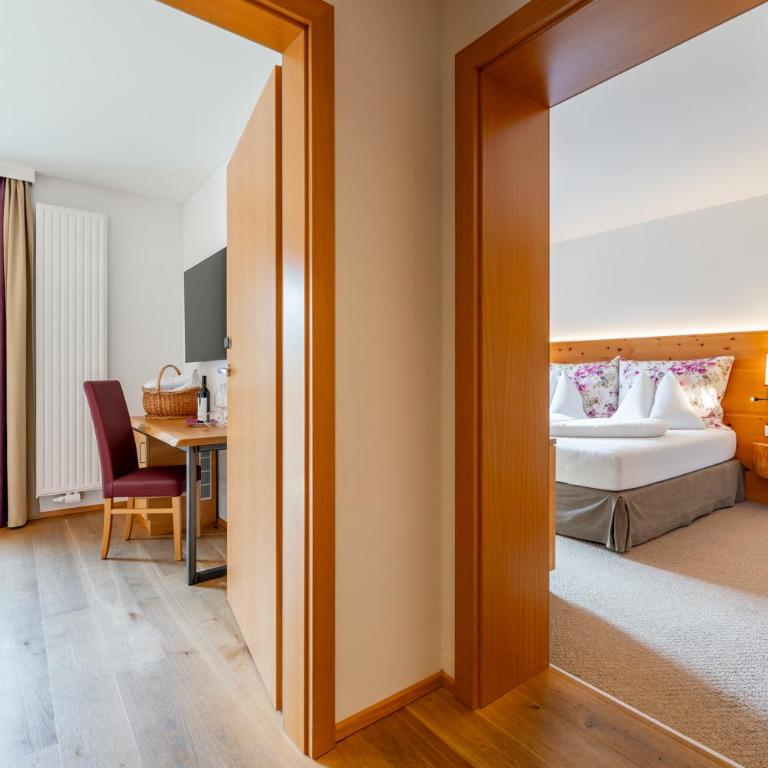 Hotel Stadt Wien - Comfort Suite mit 2 Schlafzimmern und Balkon - 2