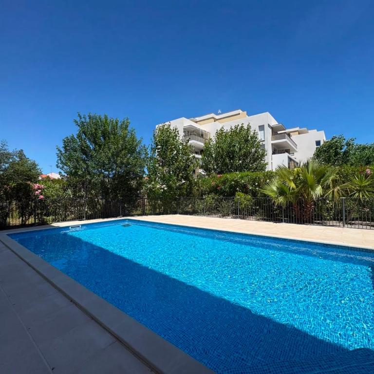T3 neuf climatisé avec terrasse, piscine et parking à Argelès-sur-Mer - FR-1-732-27 - Appartement - 17