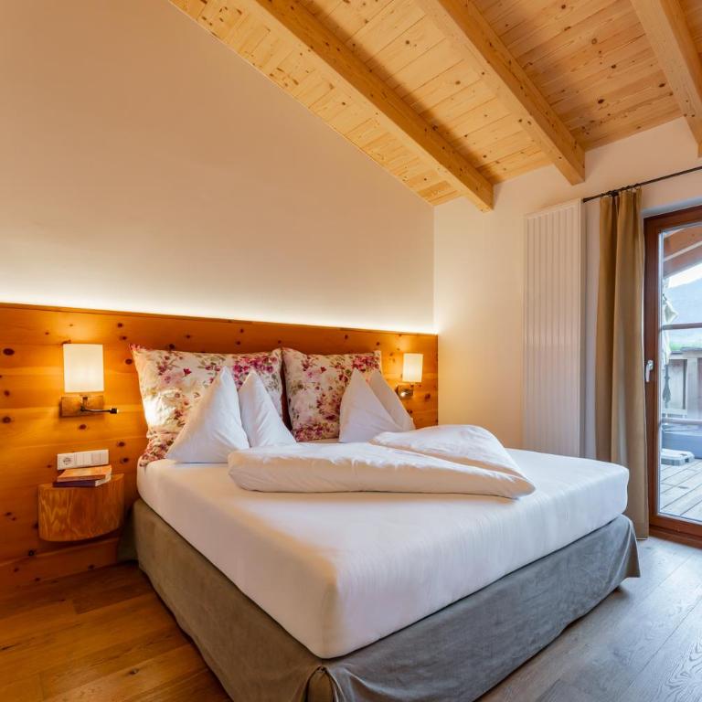 Hotel Stadt Wien - Deluxe Suite mit 2 Schlafzimmern und Balkon - 3