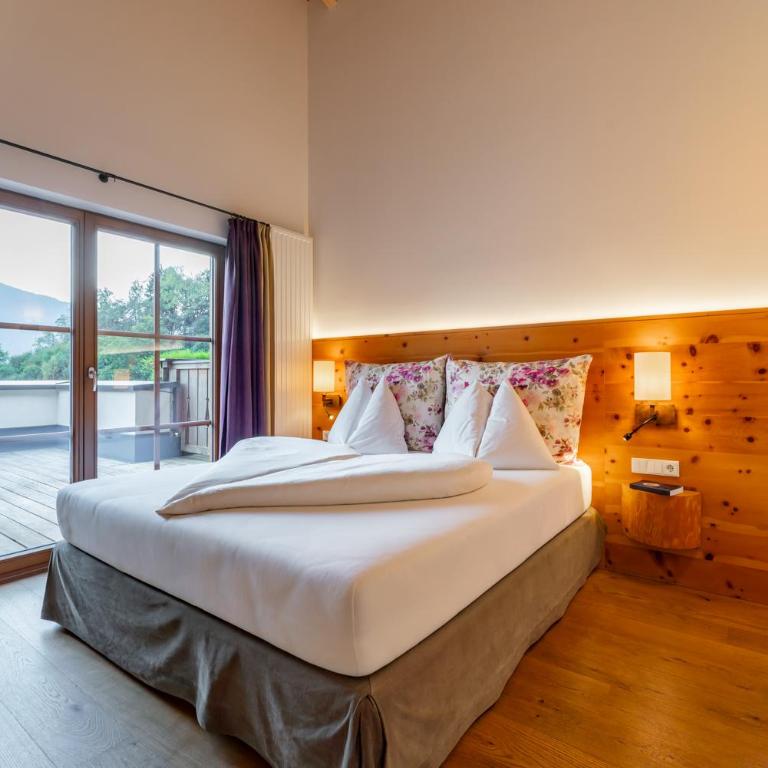 Hotel Stadt Wien - Deluxe Suite mit 2 Schlafzimmern und Balkon - 4