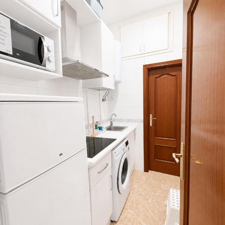 Amplio apartamento en Malasaña con aire acondicionado - Apartamento de 3 dormitorios - 6