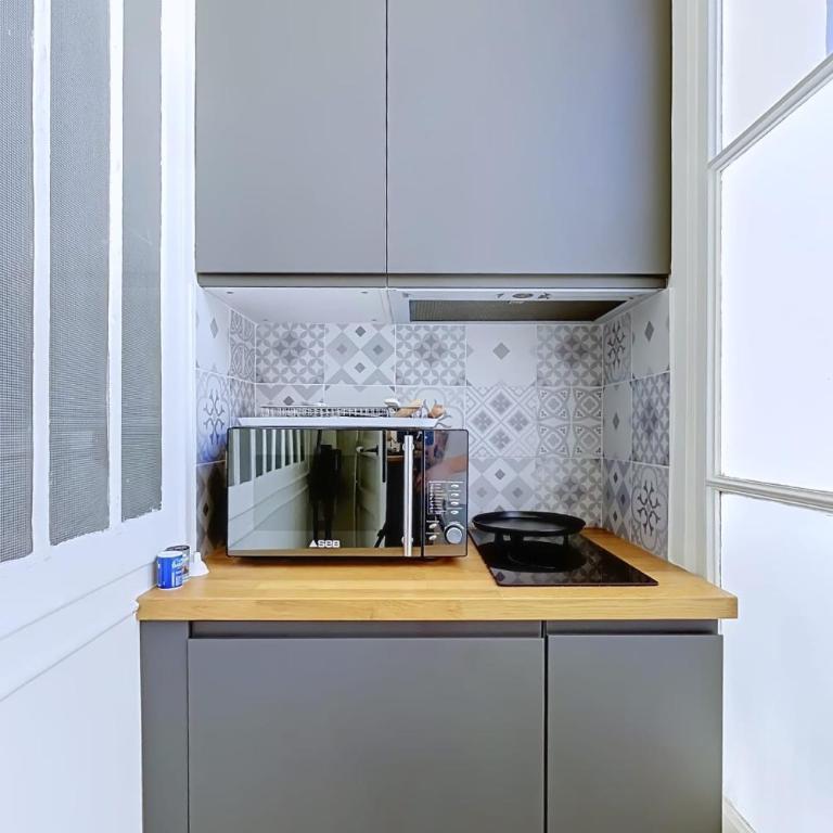 Élégant studio proche des Champs-Élysées - Appartement - 10