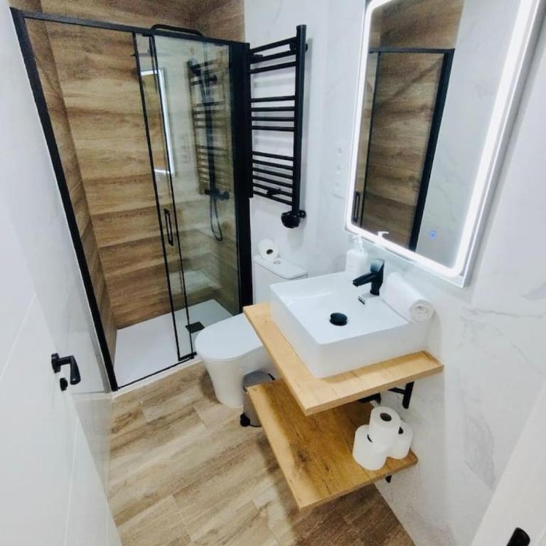 Palacete Acebo a 13 minutos en tren Madrid Centro - Apartamento - 25