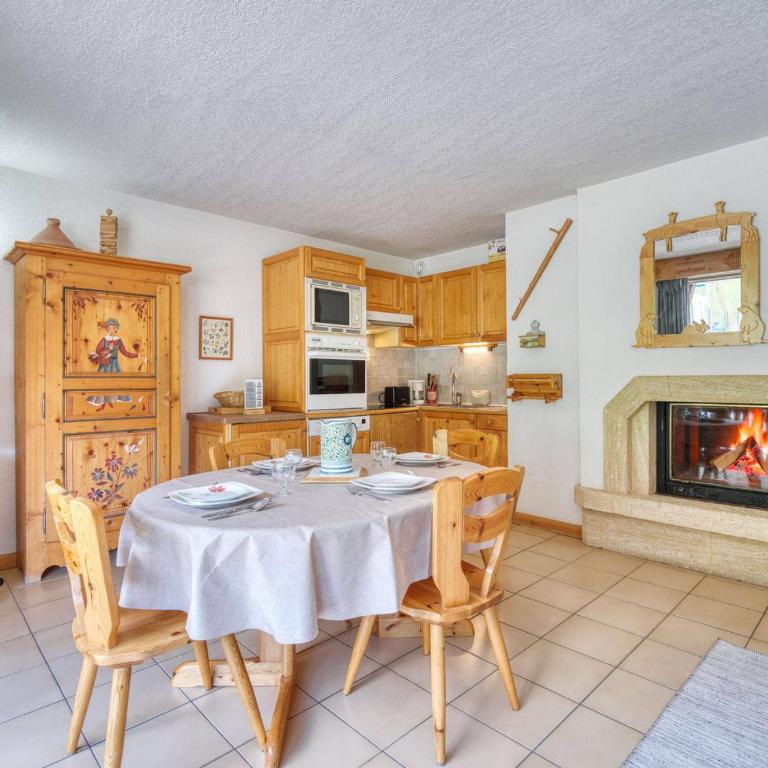 Appartement charmant au pied des pistes de Courchevel, parking inclus - FR-1-568-49 - Appartement - 2