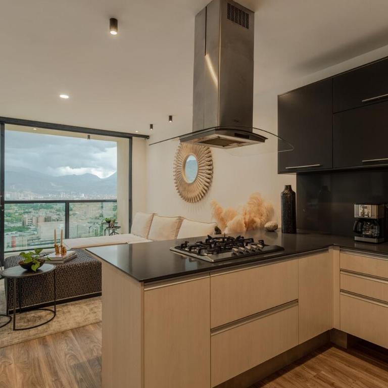 Apt en el Poblado Gym Pool y Jacuzzi - One-Bedroom Apartment - 2