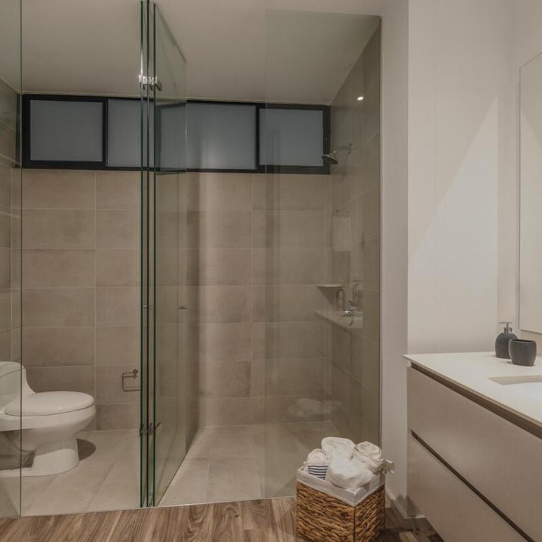 Apt en el Poblado Gym Pool y Jacuzzi - One-Bedroom Apartment - 12
