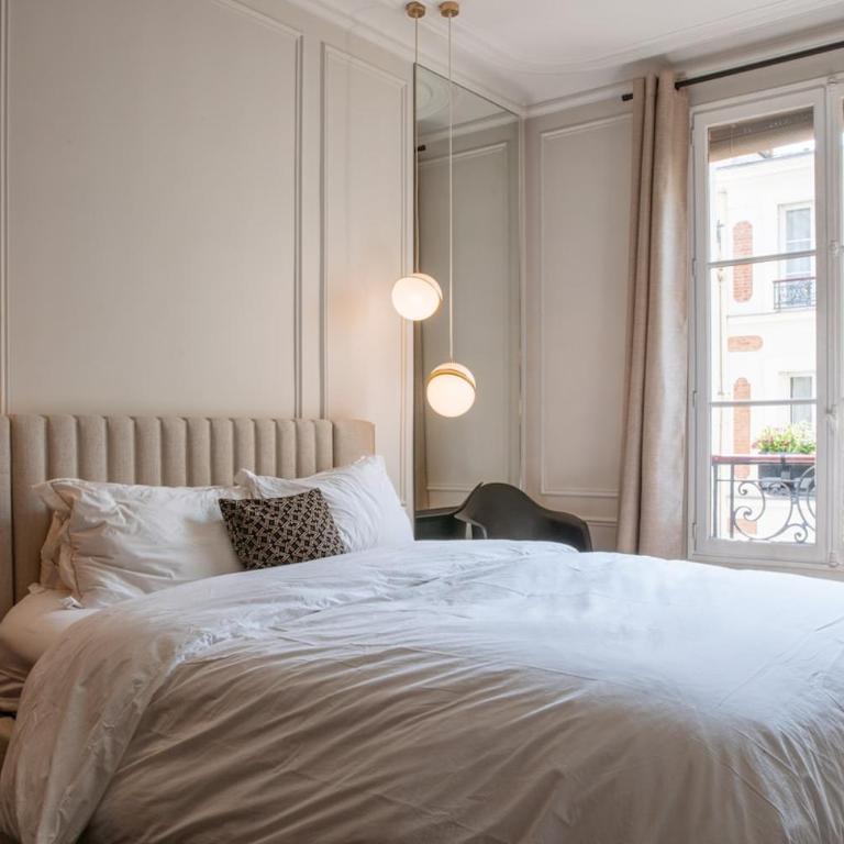 Luxurious Haussmannian Apt - Two-Bedroom Apartment - 6