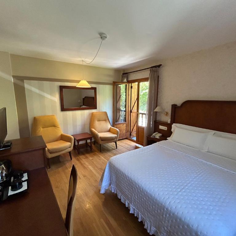 Hotel Abetos - Chambre Double ou Lits Jumeaux - Vue sur Montagnes - 13