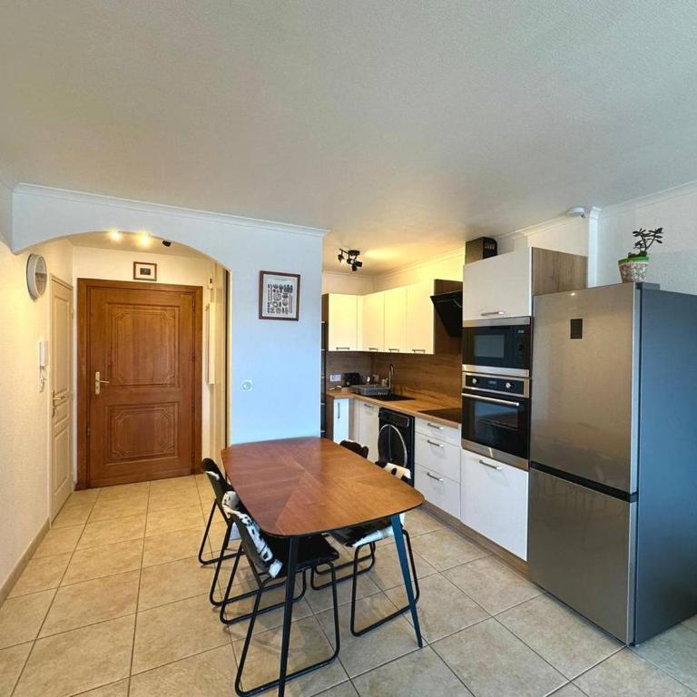 Roqgb - Appartement 2 Chambres avec Terrasse - 7