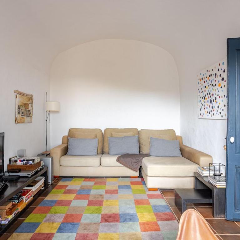 Fantástica casa con piscina y parking en el pueblo - Casa de 4 dormitorios - 18