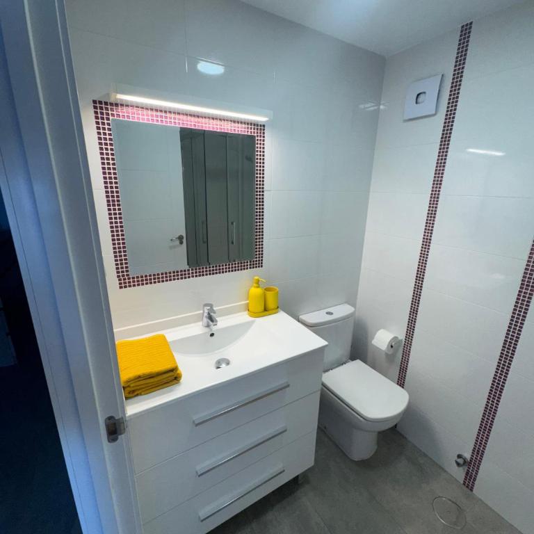 Bonito apartamento vistas al Mar - Casa con 1 dormitorio - 17