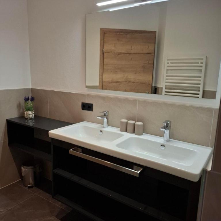 Apartment Aussichtsplatz - Apartment mit 2 Schlafzimmern und Dusche - 10
