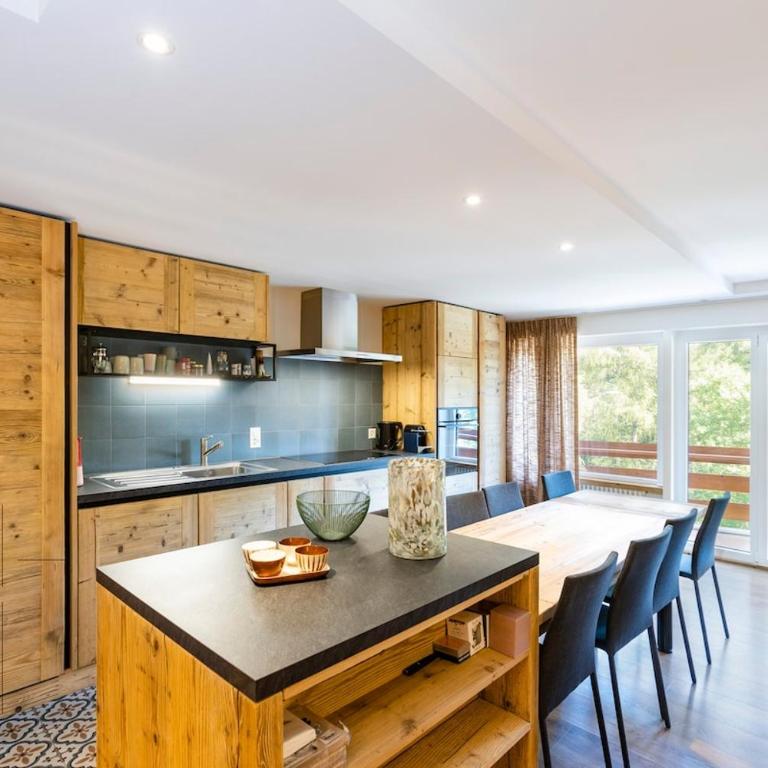Appartement rénové à 7 minutes du centre au pied de la forêt - Appartement 3 Chambres - 10