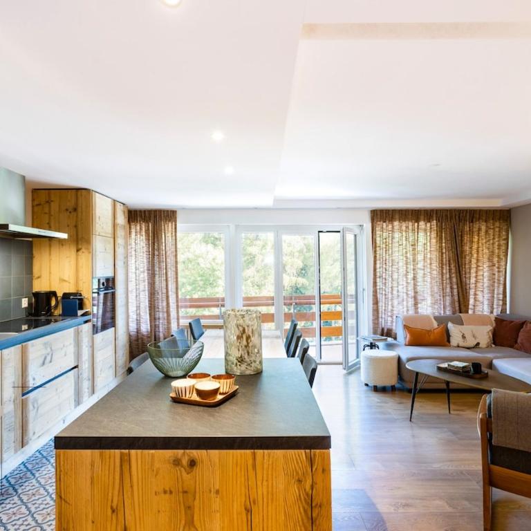 Appartement rénové à 7 minutes du centre au pied de la forêt - Appartement 3 Chambres - 11
