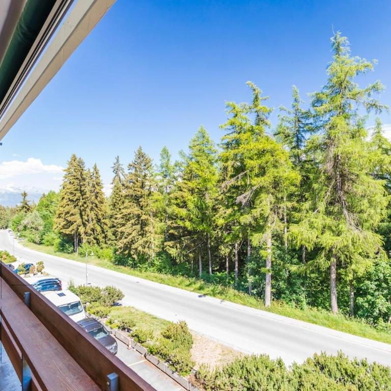 Appartement rénové à 7 minutes du centre au pied de la forêt - Appartement 3 Chambres - 13