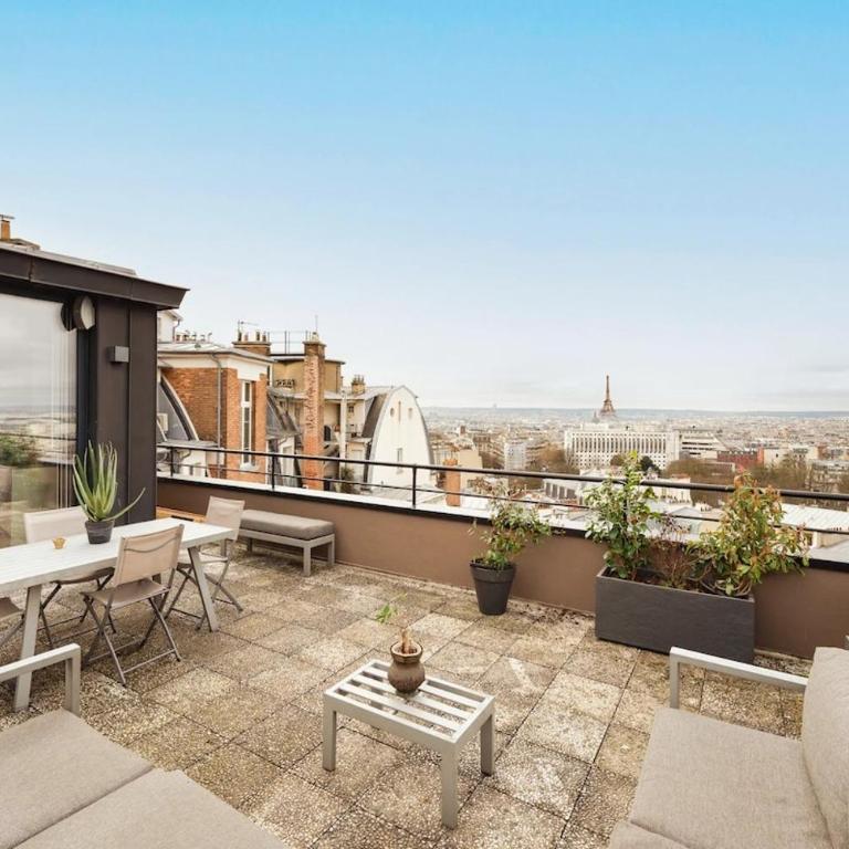 Luxurious Montmartre Duplex - Two-Bedroom Apartment - 3