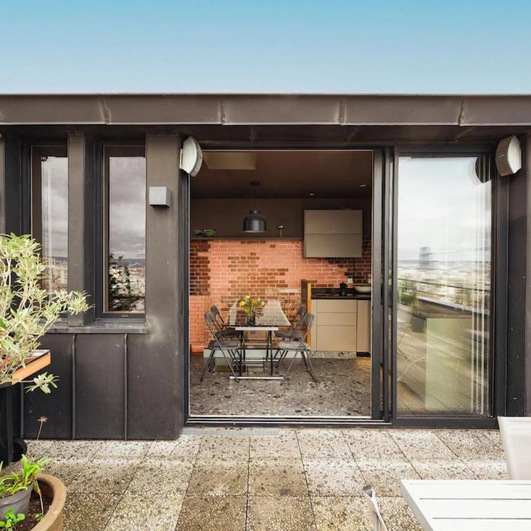 Luxurious Montmartre Duplex - Two-Bedroom Apartment - 14