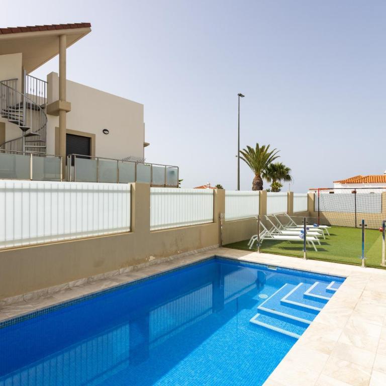 Private Luxury Villa with Pool near Golf Course & Marina - Villa - 43