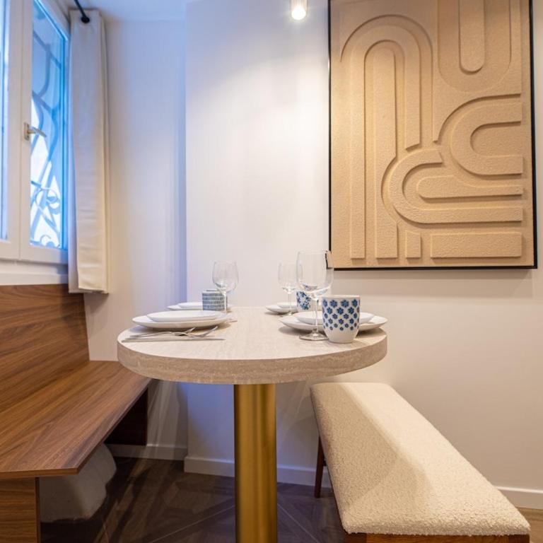 Modern Studio in Central Paris with AC - Studio - 12