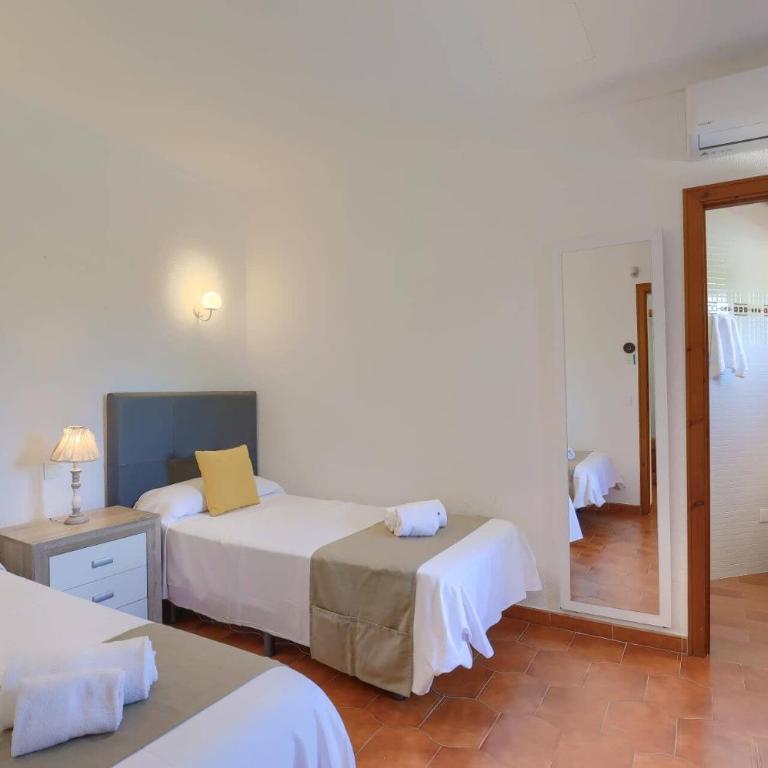 Villa Conxa Bisanyes by Villa Plus - Villa - 15