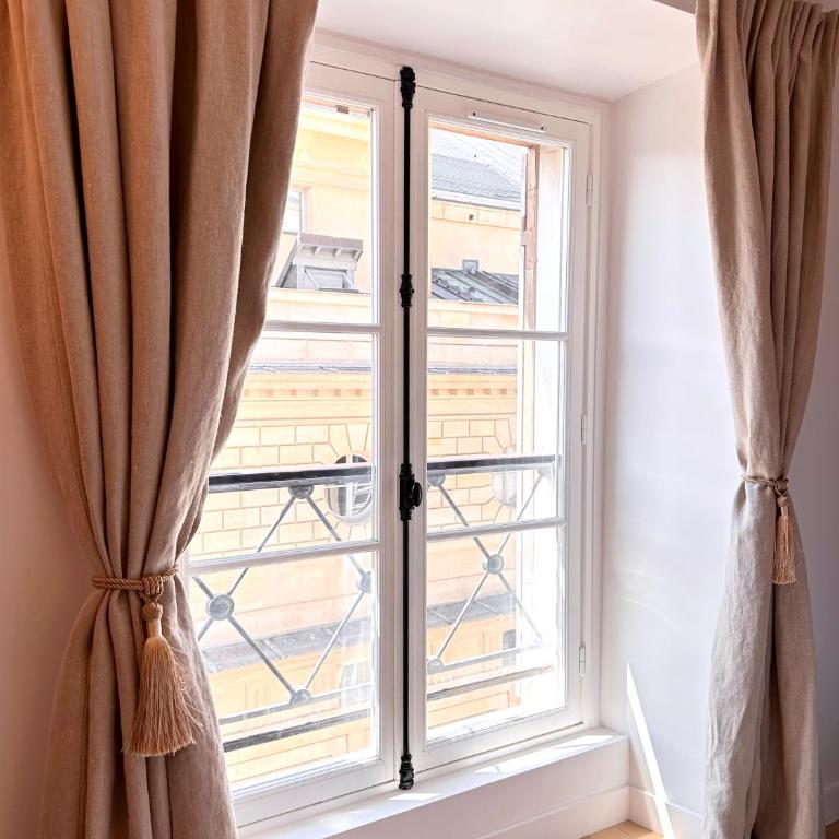 Elegant family flat with lift - Luxembourg Gardens - Appartement - 37