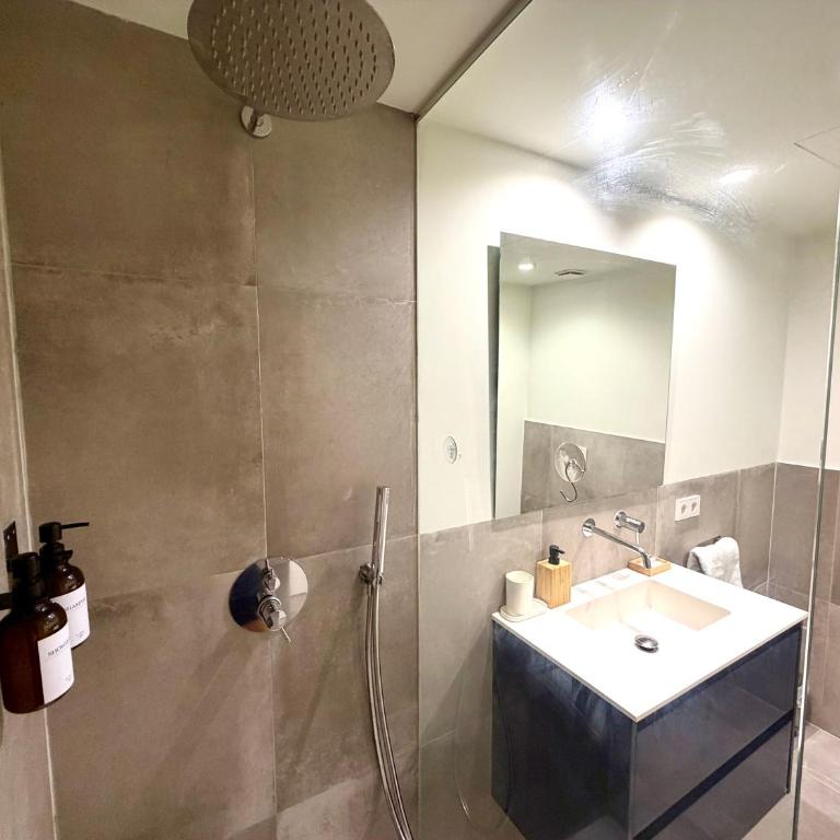 Convenient Valencia Studio Near Nou Mestalla & Metro - Apartment mit 1 Schlafzimmer - 19