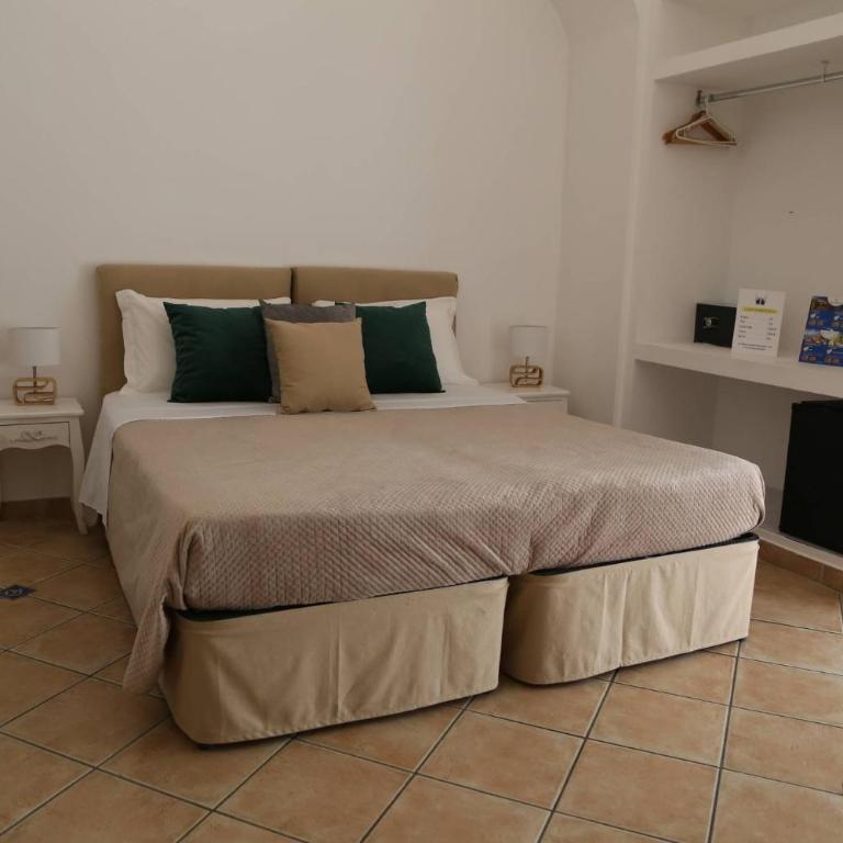 Sorrentina Guest House - Camera Queen Standard - 4