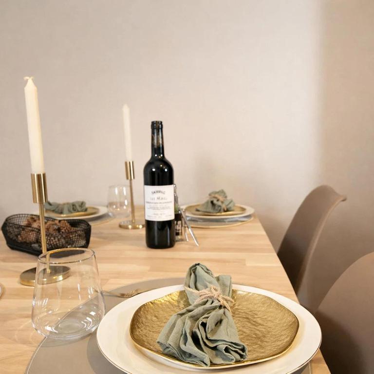 Unique Parisian flat near Gare Montparnasse - Appartement - 10