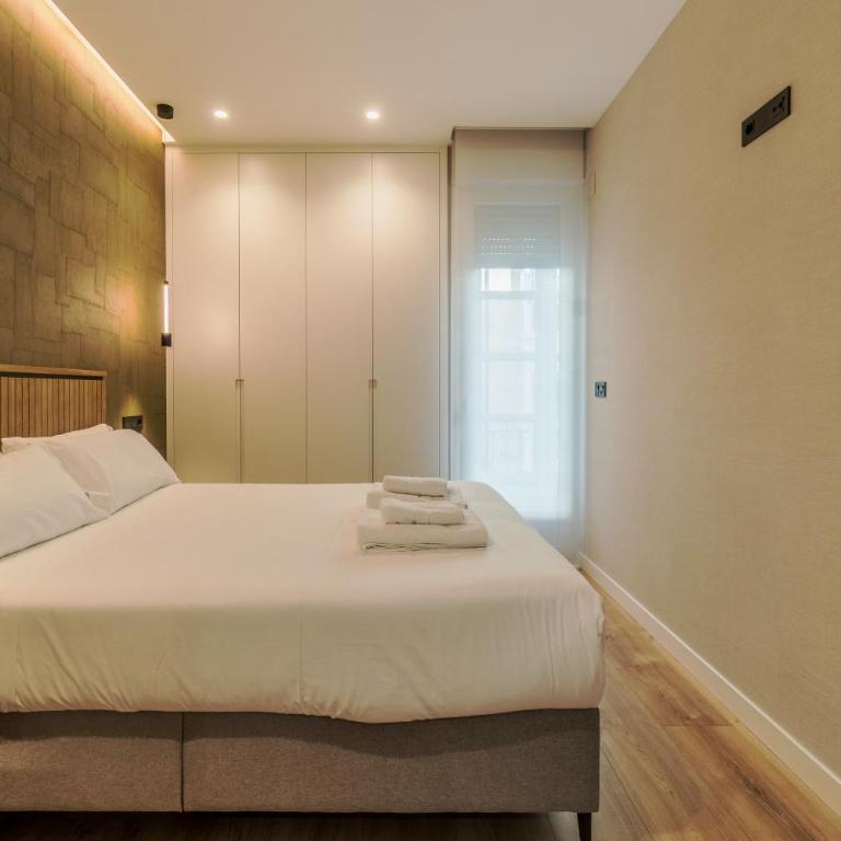 Plaza Mayor - Apartamentos Burgos Deluxe - Deluxe Apartment mit 2 Schlafzimmern - 9