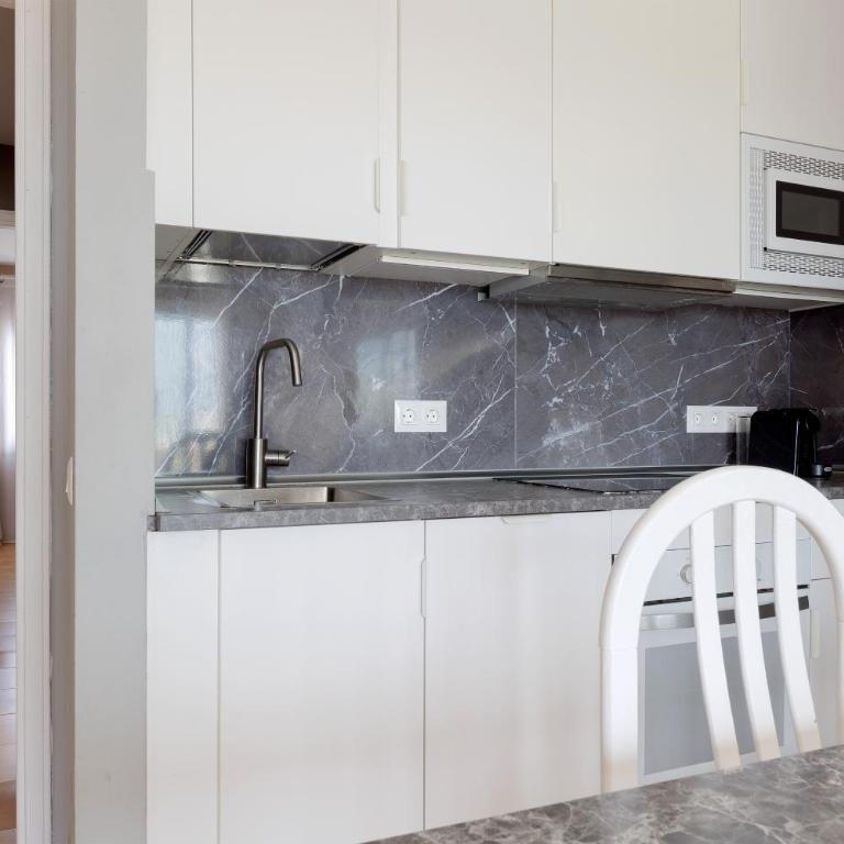 DARUMA APARTMENTS 1-Bedroom Apartment with Sea Views - Apartment mit 1 Schlafzimmer - 5