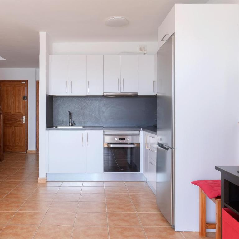 DARUMA APARTMENTS 2-Bedroom Duplex with Sea Views - Two-Bedroom Apartment - 7