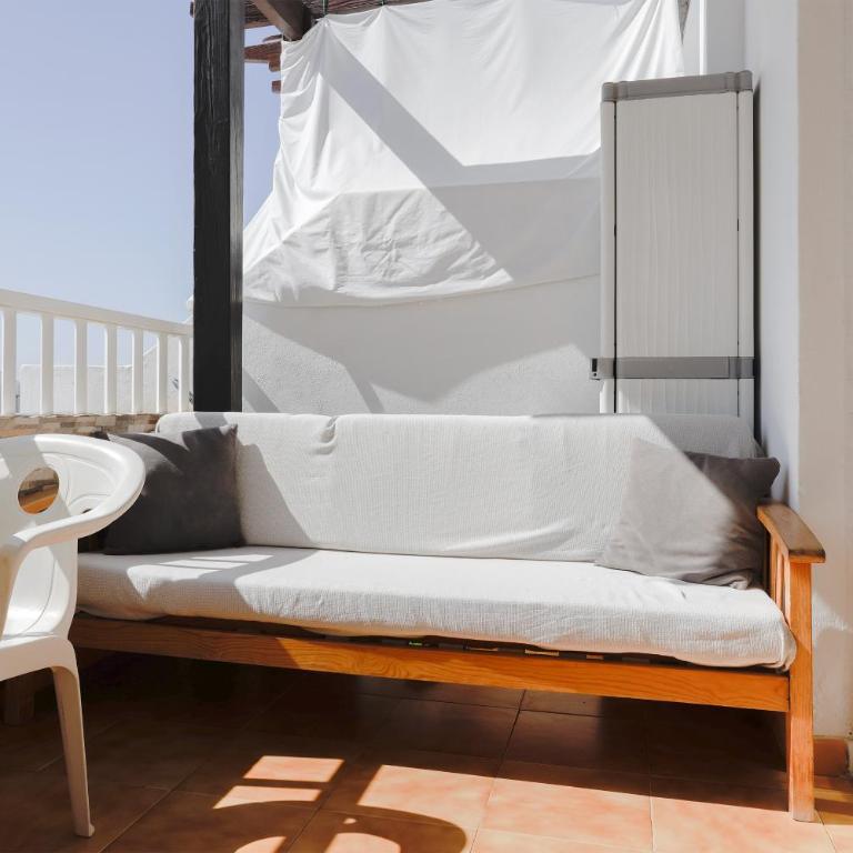 DARUMA APARTMENTS 2-Bedroom Duplex with Sea Views - Two-Bedroom Apartment - 16