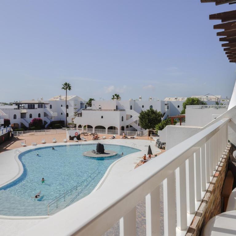 DARUMA APARTMENTS 2-Bedroom Duplex with Sea Views - Two-Bedroom Apartment - 22