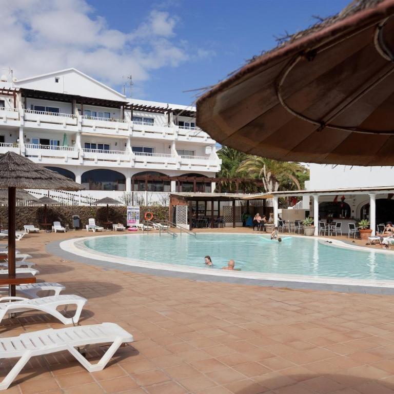 DARUMA APARTMENTS 2-Bedroom Duplex with Sea Views - Two-Bedroom Apartment - 25