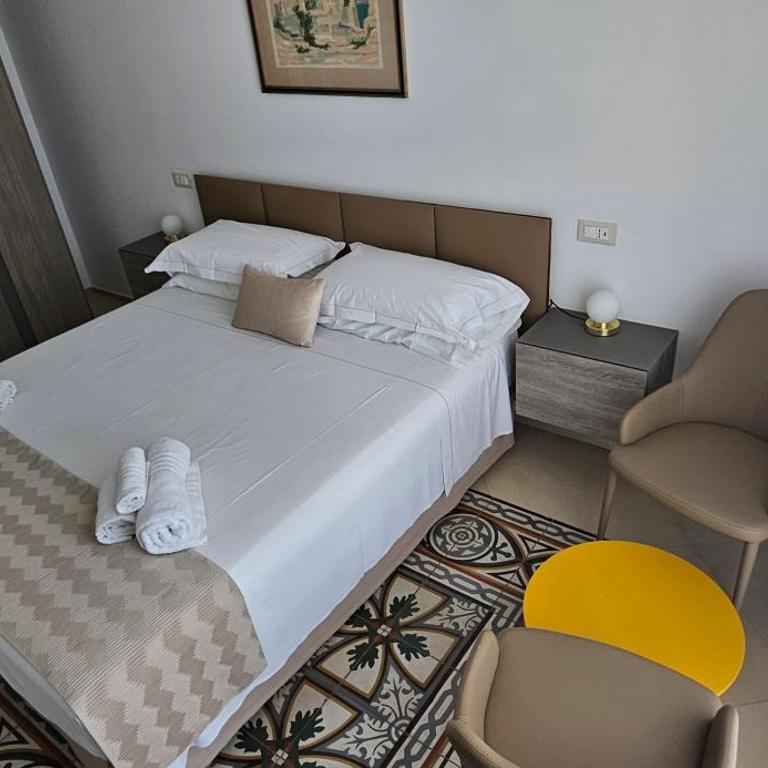 Al Corso Charming Rooms - Camera Queen con Balcone - 15