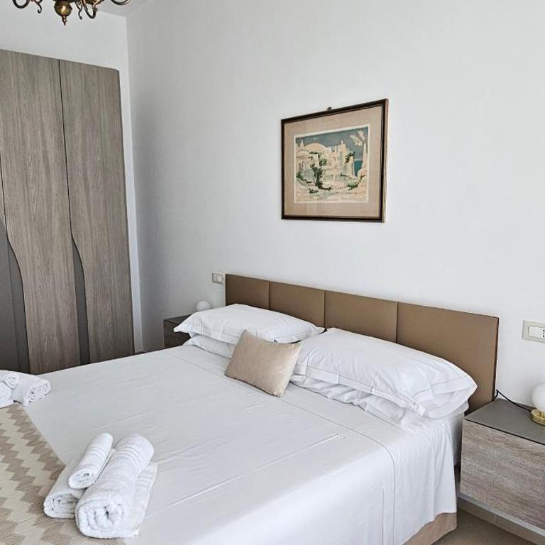 Al Corso Charming Rooms - Camera Queen con Balcone - 16
