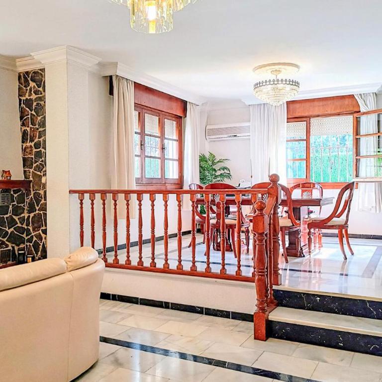 Traumhaftes Haus In Malaga - Ferienhaus mit 4 Zimmern - 2