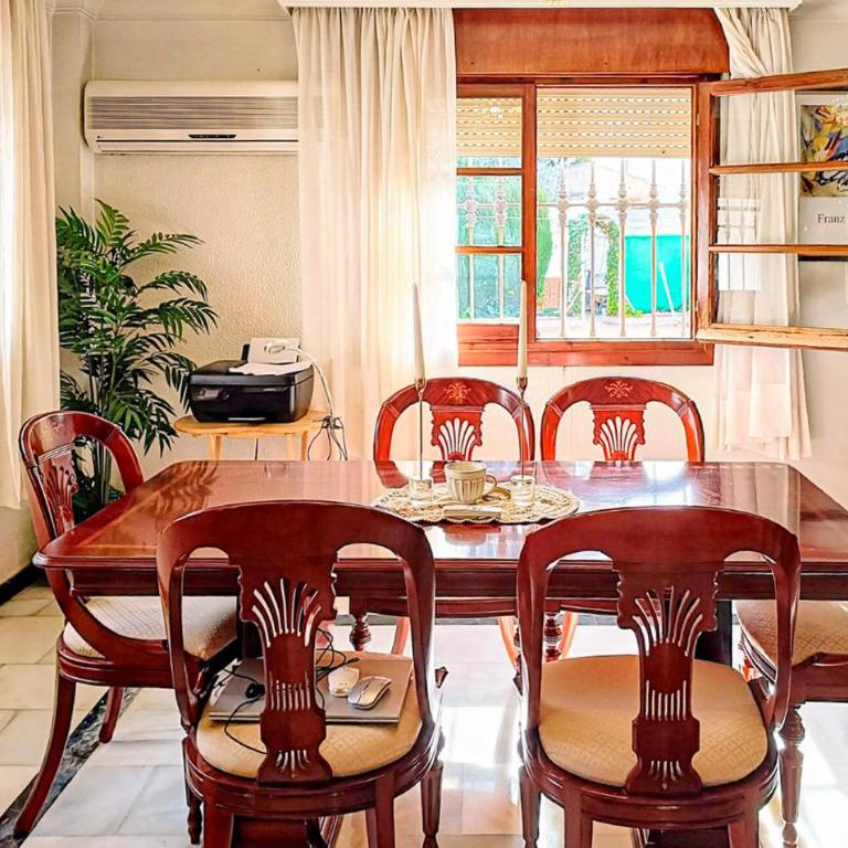 Traumhaftes Haus In Malaga - Ferienhaus mit 4 Zimmern - 3