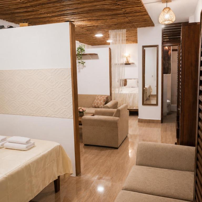 Feliz Puerta - Entire House with Rooftop Terrace, Iquitos - Three-Bedroom Vacation Home - 5