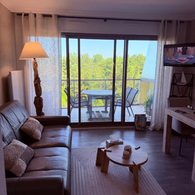 Chez PATSY - One-Bedroom Apartment - 8