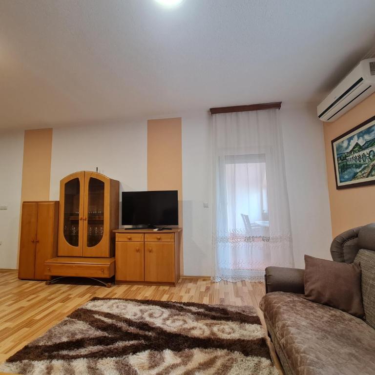 Villa Hukic - Apartman s 1 Spavaćom Sobom i Balkonom - 5